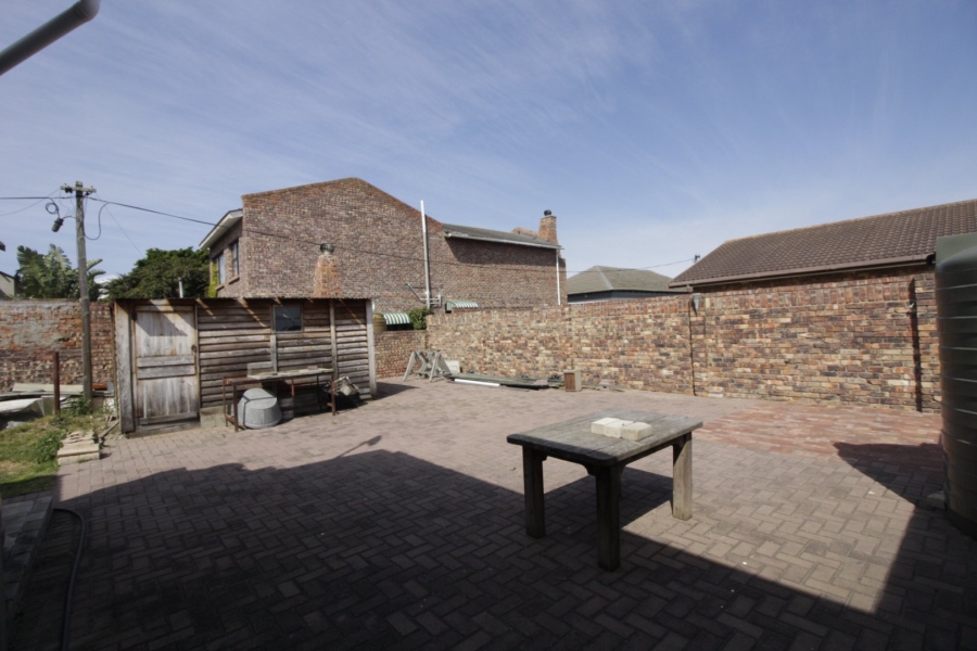 4 Bedroom Property for Sale in Kabeljauws Eastern Cape